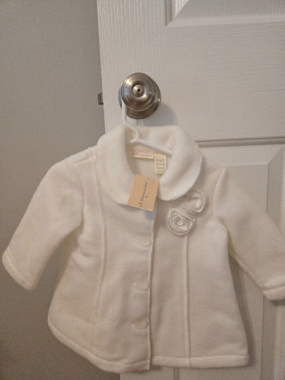 Nwt girls size 6-9 months first impressions white coat
